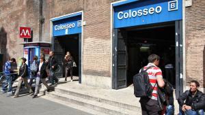 Colosseo Metro İstasyonu